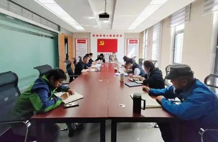 【简讯】LETOU乐投地产公司党支部发展“以身边事教育身边人”警示教育活动